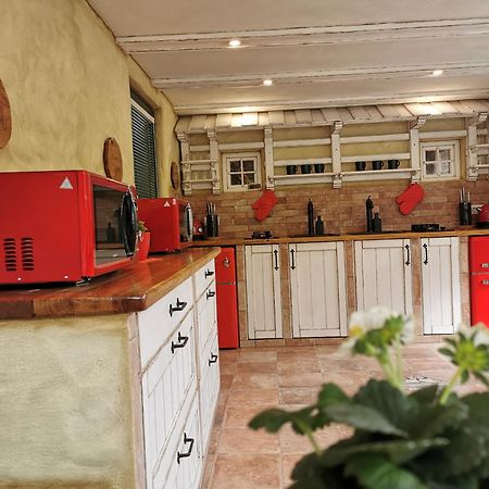 House Gabrijel With Four Seasons Outdoor Kitchen Villa Блед Екстериор снимка